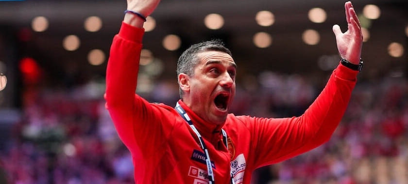 Кирил Лазаров: "Если есть кто-то, кто возглавит сборную и пообещает вывести её в топ-10 топ-турнира, пожалуйста, приходите ко мне"