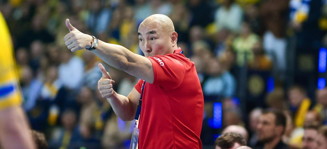 Талант Дуйшебаев: "Как воспитаннику ЦСКА — согрело душу возрождение его мужской команды"