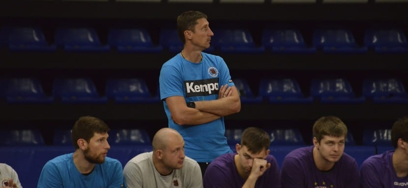 Виталий Иванов: "Старались наладить игровые связки особенно с новичками команды. Думаю, что уже кое-чего удалось добиться"