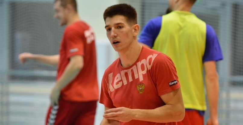 Суперлига. Главком "Каустика" Дмитрий Бочарников: "Правый крайний Алексей Фокин уехал из Волгограда в московский "Спартак"