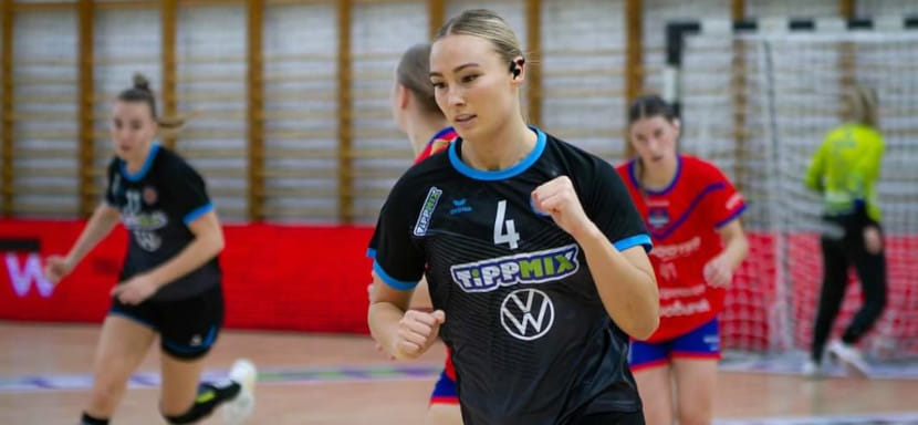 10 мячей Шары Афенталер помогли "Вацу" разгромить "Дунауйварош" в женском чемпионате Венгрии