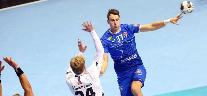 Лига чемпионов. "Мешков Брест" в гостях у "Эльверума", "Мотор" принимает "Фленсбург". Известны составы команд на матчи 9-го тура