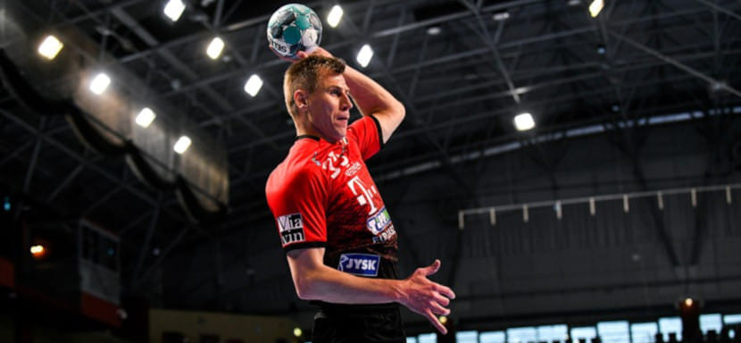 Лига чемпионов. Даниил Шишкарев из “Веспрема” и Сташ Скубе из “Бреста” вошли в сборную недели по итогам ответных игр 1/8 финала