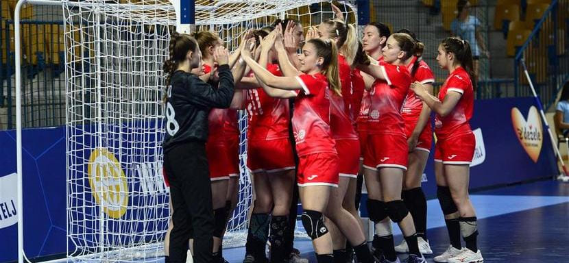 "Можем лишиться возможности заниматься делом всей жизни". Игроки молодежных и юношеских сборных России обратились к главам ИГФ и ЕГФ