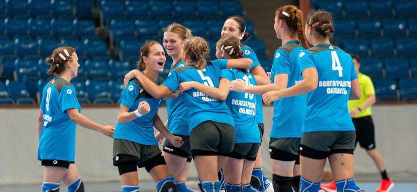 В Ростове-на-Дону стартовал финал девичьего первенства в старшей возрастной группе. За медали будут бороться девушки 2006-07 годов рождения