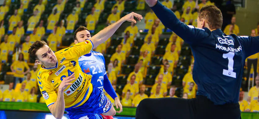 Польша. Бертус Серваас: "Почему уходящие игроки не могут быть сосредоточены на команде? Я горжусь Кулешом и Гудьонссоном"