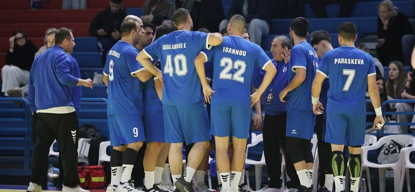 Автобус со сборной Кипра угодил в ДТП во время поездки из Таллина в Пыльву