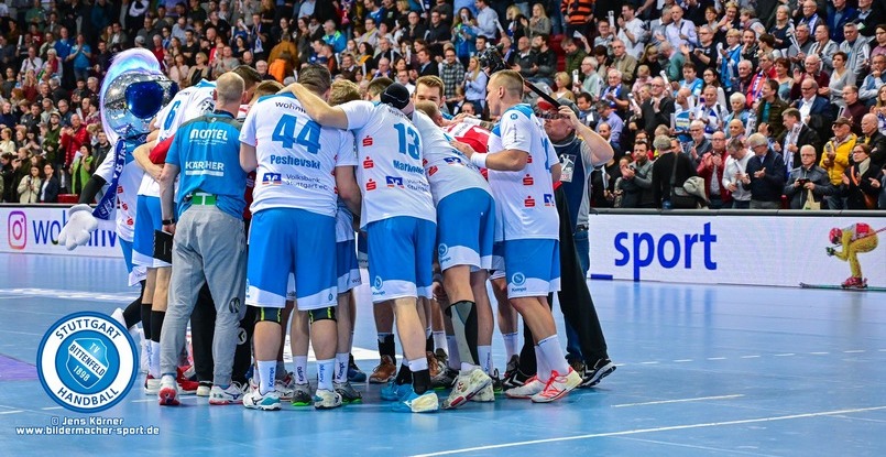 Бундеслига. В "Штутгарте" игроки и сотрудники отказались от части зарплат