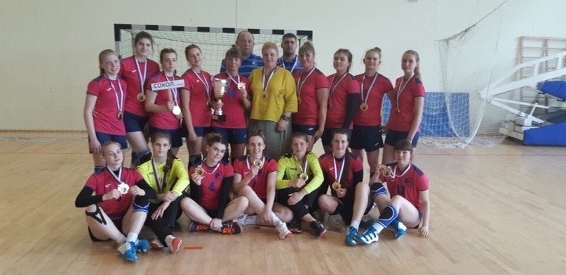 Дамы и драмы первой лиги. Плач "Ярославны", полет "Сокола" 