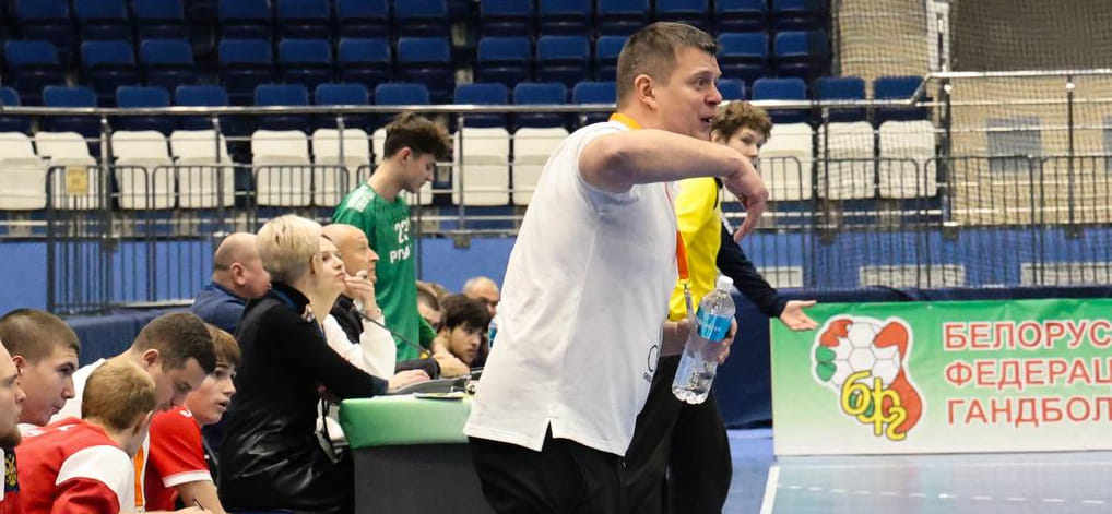 Юрий Орлов: "Я считаю, что наша команда сыграла очень хорошо. Вышли те, кто был на скамейке прошлые матчи, и проявили себя достойно"