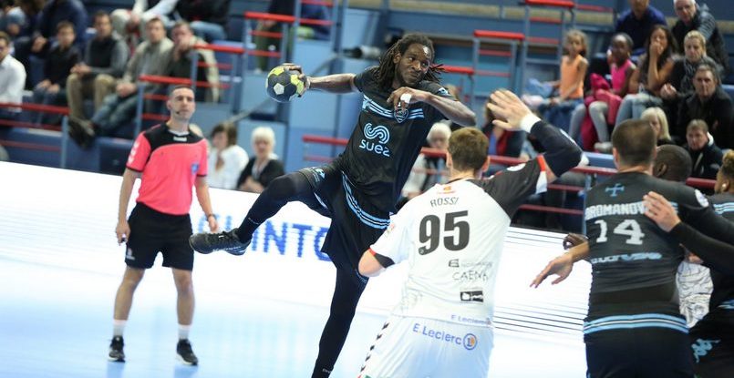 Франция. Полусредний Гинель Пинтор и линейный Валентен Аман продлили контракты с "Кретеем"