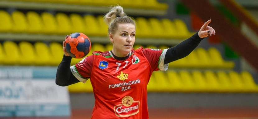 Беларусь. В состав "Гомеля" вернулась разыгрывающая Анна Редька. Два года назад она объявила о завершении карьеры