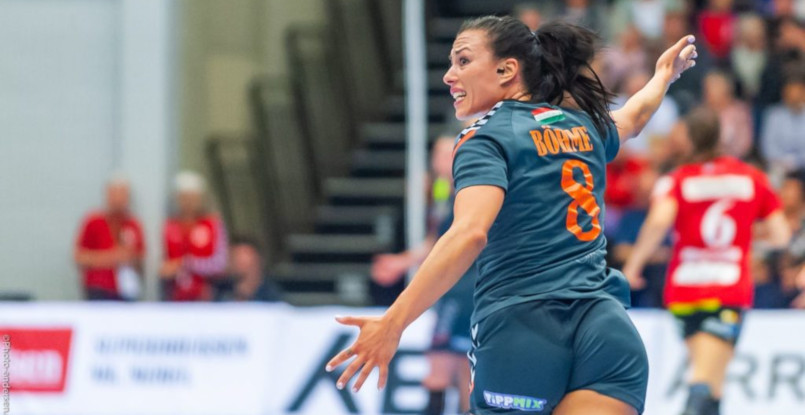 Дания. Симона Беме: "Я скучаю по семье каждый день. Особенно тяжело в дни семейных торжеств, когда не можешь быть рядом"