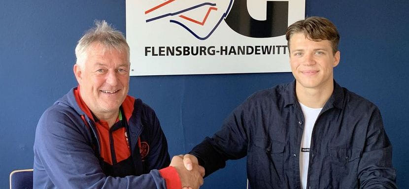 "Считаю, он самый выдающийся талант на своей позиции". 23-летний левый полусредний датского "Хольстебро" Аарон Менсинг стал игроком "Фленсбурга"