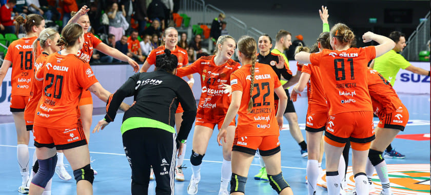 Польша. "Заглембе" в гостевой встрече оказался сильнее "Люблина" и в четвёртый раз подряд стал чемпионом страны