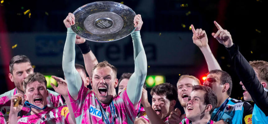 Из офиса "Берлина" был украден трофей чемпиона бундеслиги. Полиция начала расследование