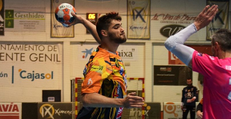 Испания. Правый полусредний Руслан Дашко продолжит выступление в лиге ASOBAL. Новой командой россиянина станет "Анайтасуна"