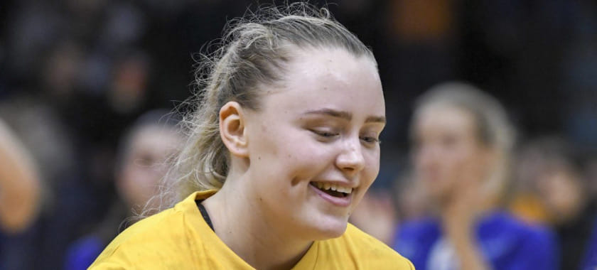 Норвегия. Экс-голкипер молодёжной сборной страны и "Тертнеса" Эли Скогстранд перешла в "Ларвик"