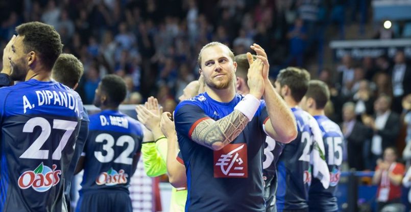 Трансферный слух. Handnews.fr: вскоре может быть объявлено о возвращении полусреднего БГК Вильяма Аккамбре во Францию следующим летом 