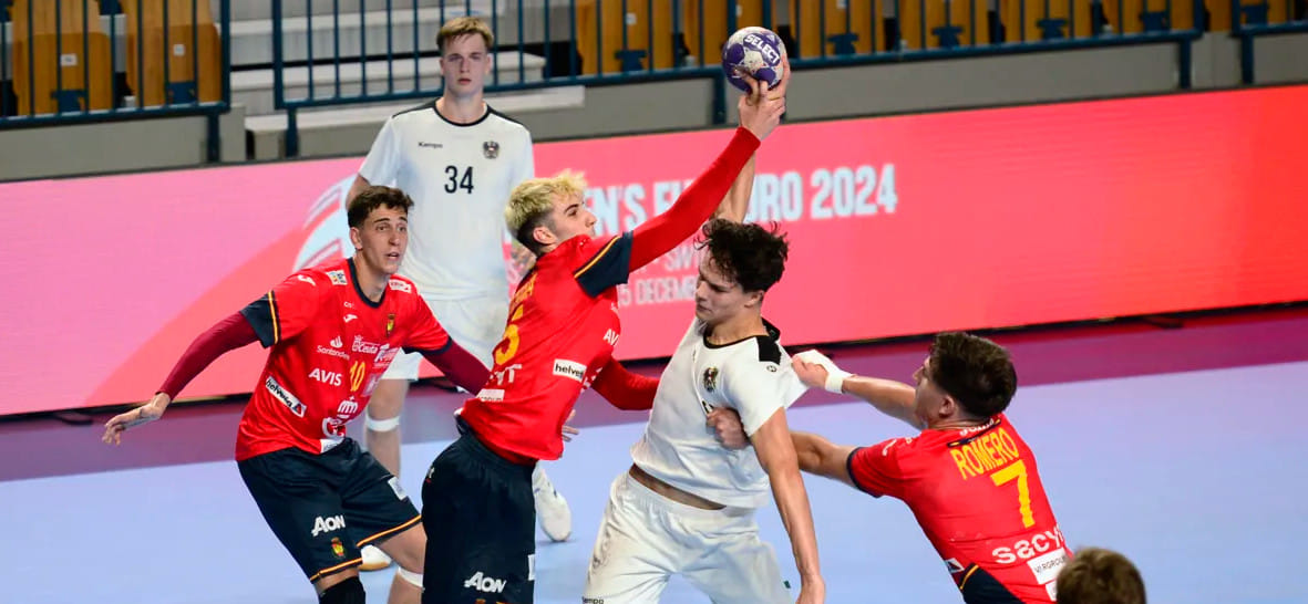 Сборные Испании, Дании и Норвегии лидируют после первых матчей основного раунда молодёжного чемпионата Европы (U-20)