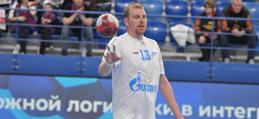 Olimpbet Суперлига. Роман Столяров: "Нужно собраться и доиграть сезон. Пятое место — всё-таки не восьмое, и это тоже будет результатом"