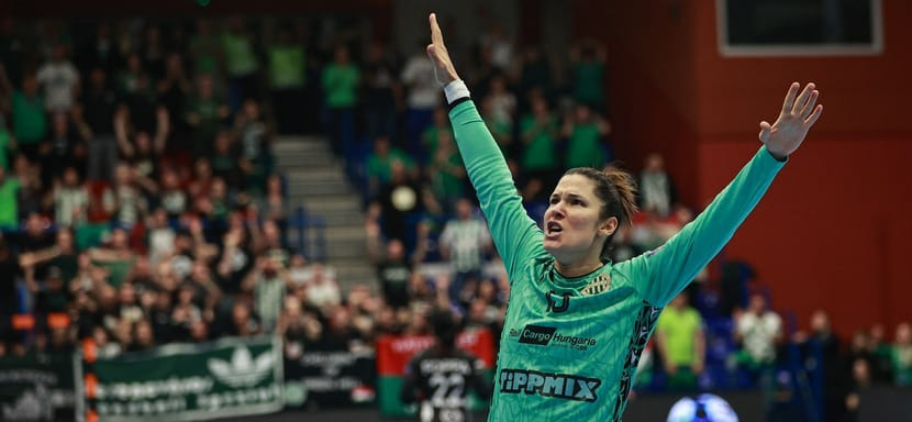 Голкипер "Ференцвароша" Кинга Янурик совершила лучший сейв в восьмом туре Лиги чемпионов (ВИДЕО)