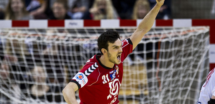 Левый полусредний Драшко Ненадич покинул "Целе"