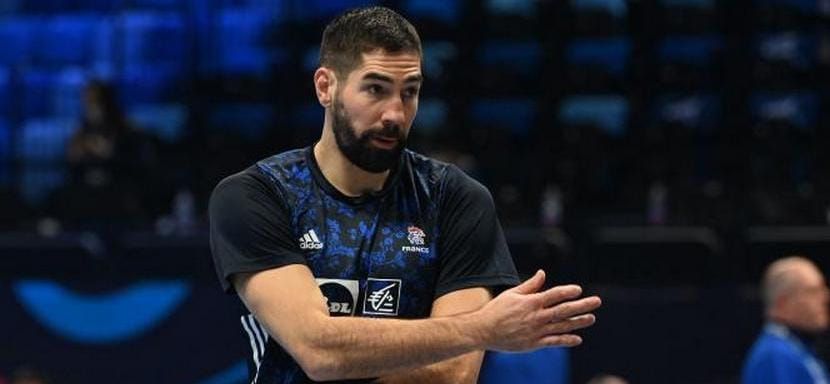 ЧЕ-2022. Плеймейкер сборной Франции Никола Карабатич сыграл с исландцами, несмотря на положительный результат теста на коронавирус