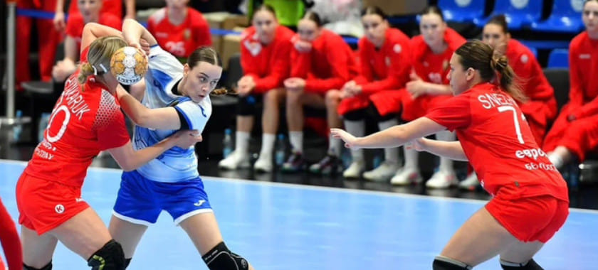 С Ильиной справились, вратари выручали. За счёт чего Россия победила Беларусь и забрала Кубок Победы