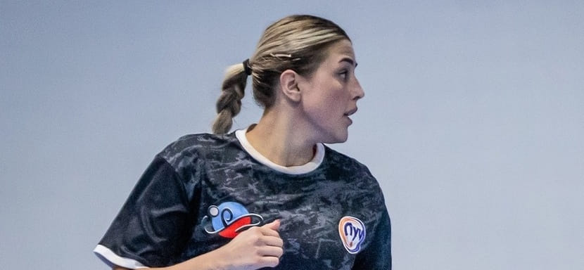 Разыгрывающая Галина Дёмина покинула московский "Луч". Она продолжит карьеру в "Астраханочке", где играла ранее