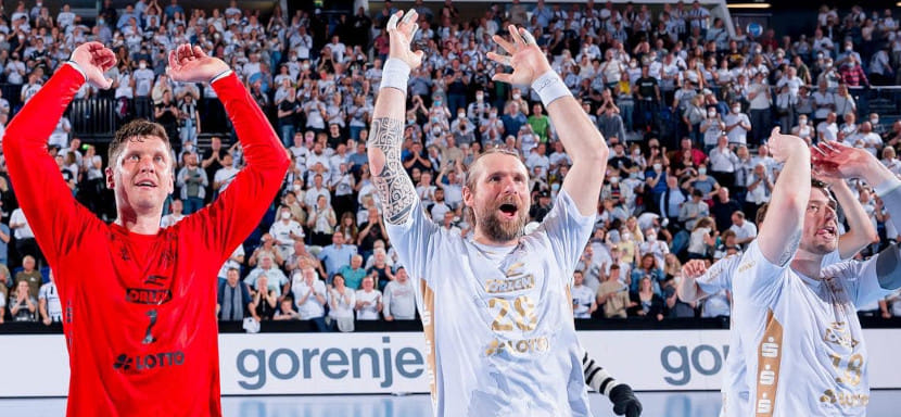 Бундеслига. "Киль" в гостях одолел "Фленсбург". Также выездные виктории праздновали: "Магдебург", "Берлин", "Гёппинген" и "Бергиш"