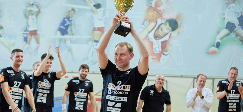 Первая лига. В мужском турнире примет участие 32 команды, в женский заявились 13 коллективов. Известны состав участников и расписание