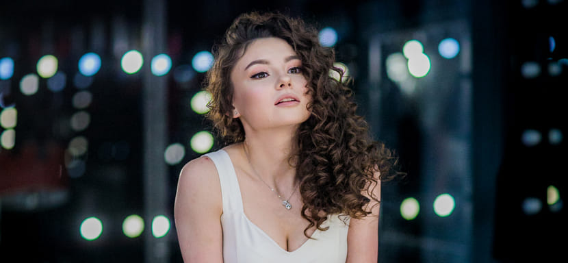 Правая крайняя сборной Беларуси Юлия Иванчикова: "У Вяхиревой стоит поучиться неутомимости и жажде игры. Анна рождена для гандбола"