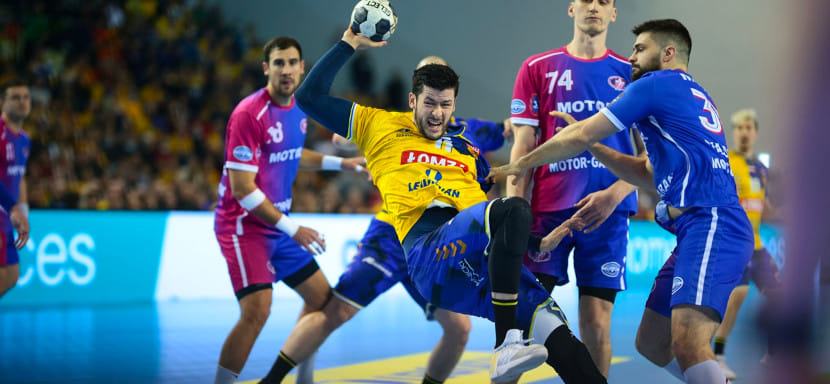 Лига чемпионов. "Мотор" неудачно начал выездную серию. Давид Давис выиграл и балканское дерби!