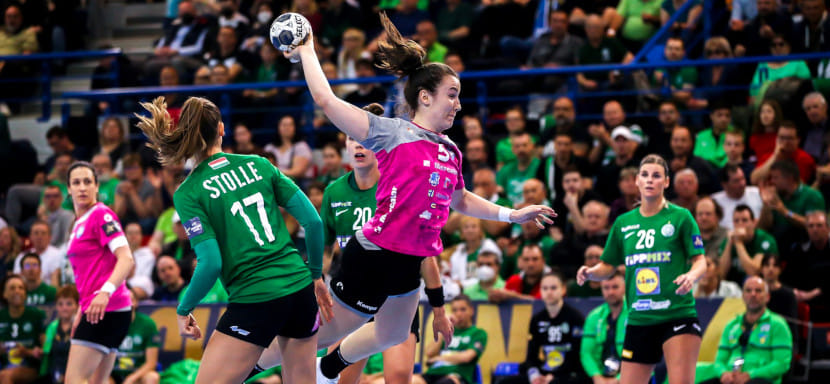 Лига чемпионов. Несмотря на домашнюю победу, "Ференцварош" не сумел пройти "Крим". В четвертьфинале люблянки сыграют с "Кристиансандом"