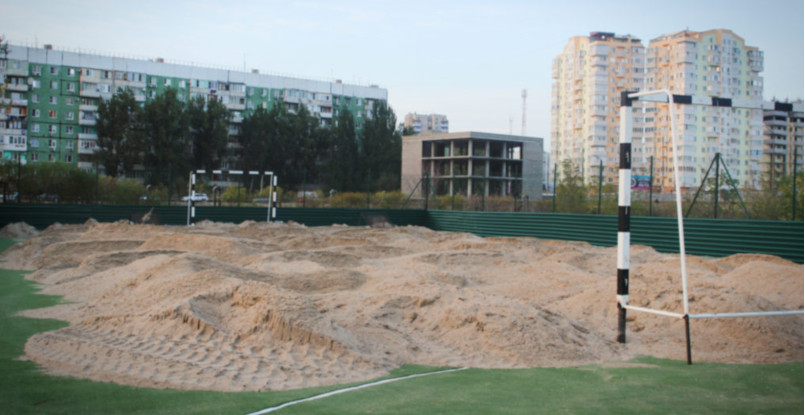 В Астрахани к старту следующего сезона начнет функционировать полноценная площадка для пляжного гандбола