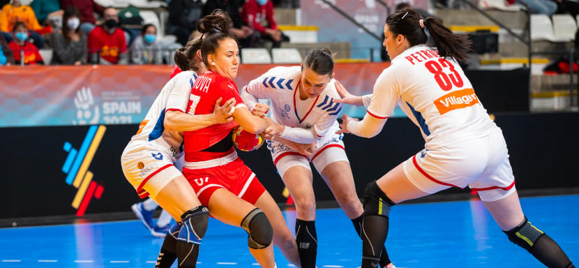 ЧМ-2021. Идеальный вечер в Лирии. Гармония во всех линиях, дебют Закордонской и "минус 10" для сербок