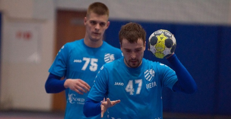 "Кубок Пылвы". Гандболисты "Университета-Невы" разгромили эстонский "Вильянди" в первом матче турнира