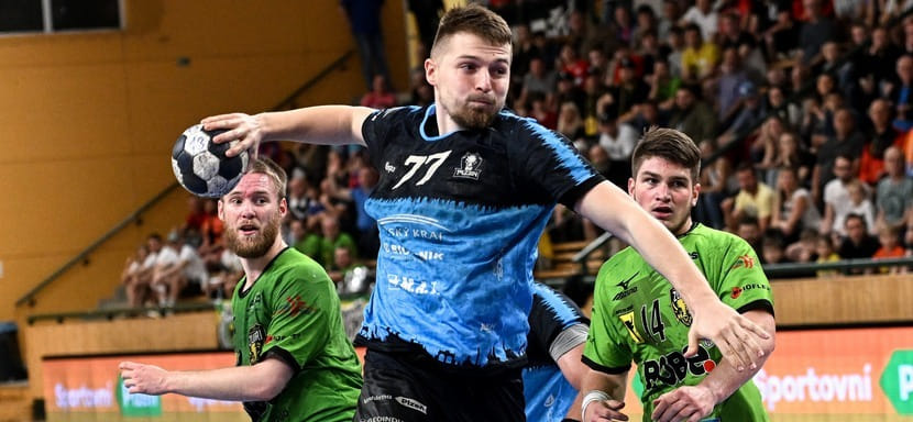 Польша. Линейный сборной Чехии Даниэл Режницки летом сменит "Плзень" на "Островию"