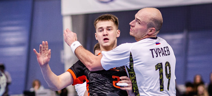 Ставропольский "Виктор" на выезде разобрался со столичной "Академией" в чемпионате России. У Антона Заболотского 43% сейвов