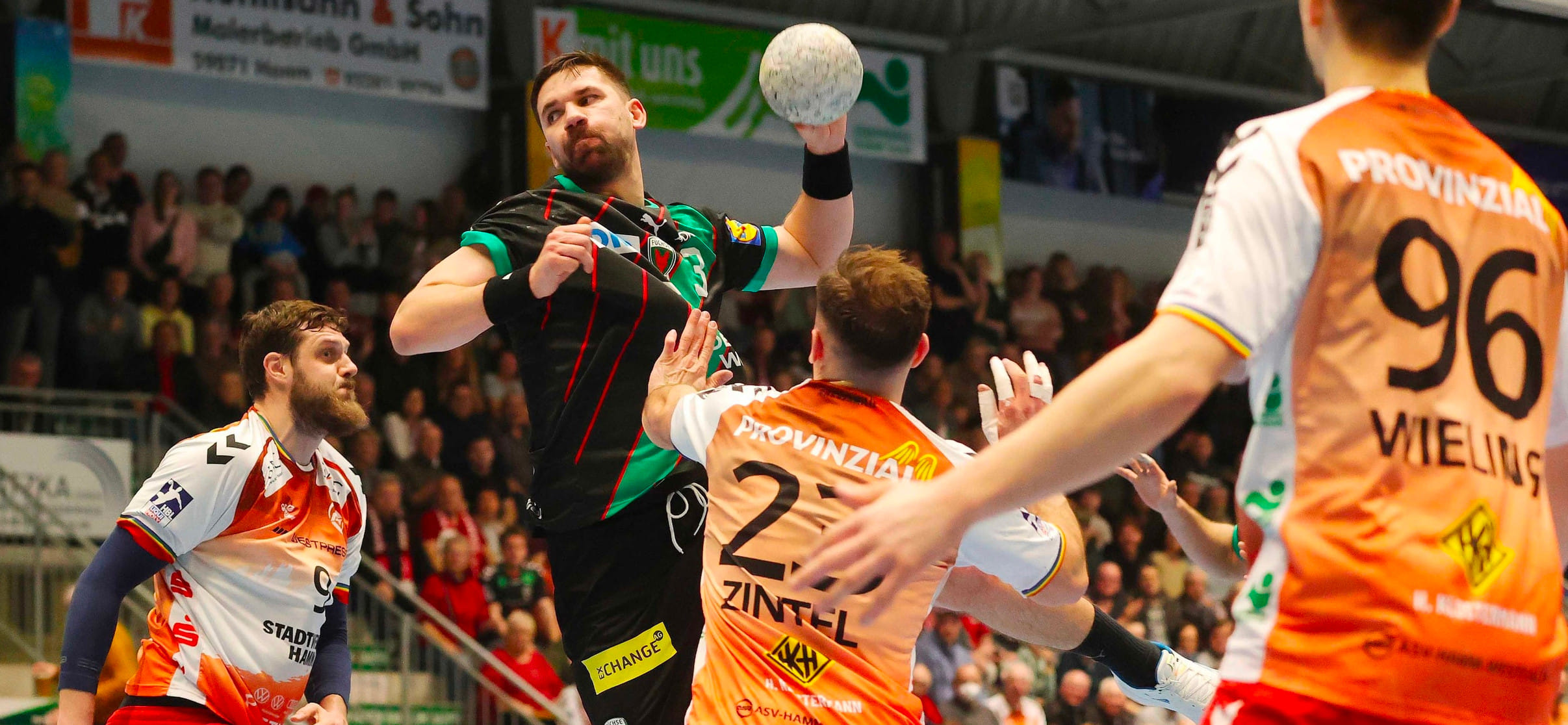 Германия. Лидерство "Берлина", финишный спурт "Фленсбурга", 19 сейвов и 54% Аппельгрена