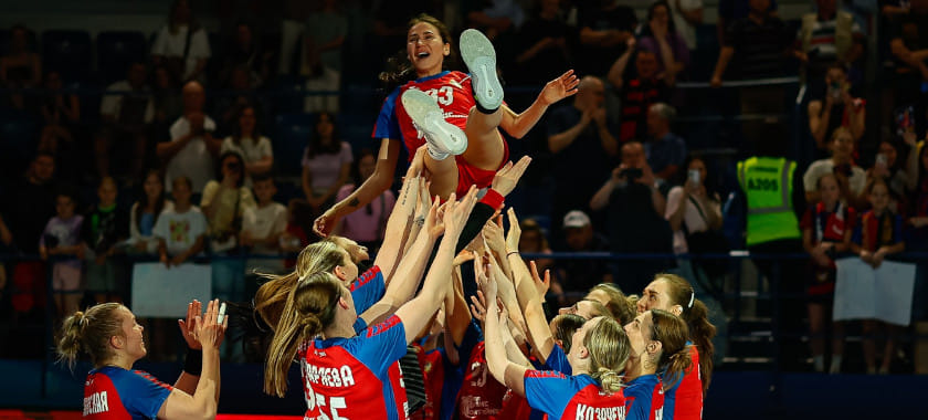 Ильина, Фомина, Полина + Полина и легендарная Кристина. Кого больше не увидим на гандбольной площадке