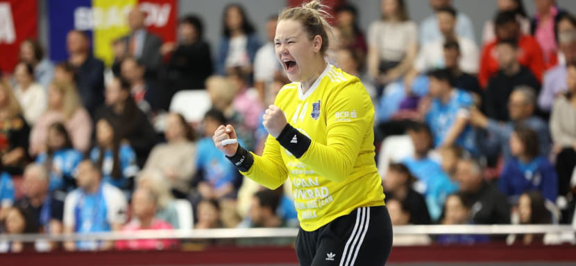 Вратарь сборной России и "Дунэри" Кира Трусова перенесла операцию на колене и досрочно завершила сезон-2025/26