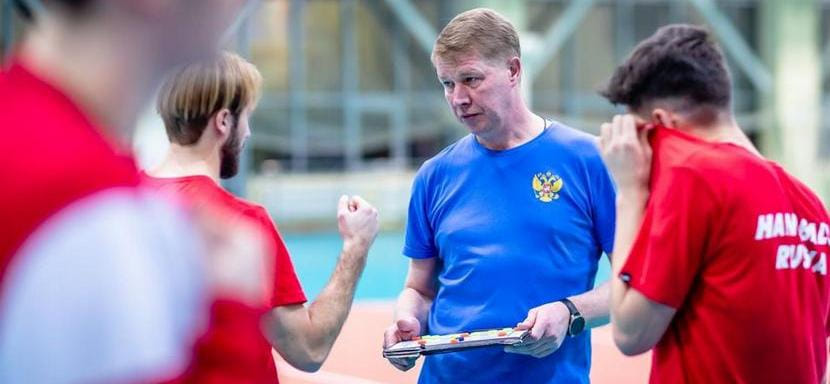 Сергей Клёнов: "Вспомним заготовки с прошлых сборов, попробуем проработать новые схемы в нападении"