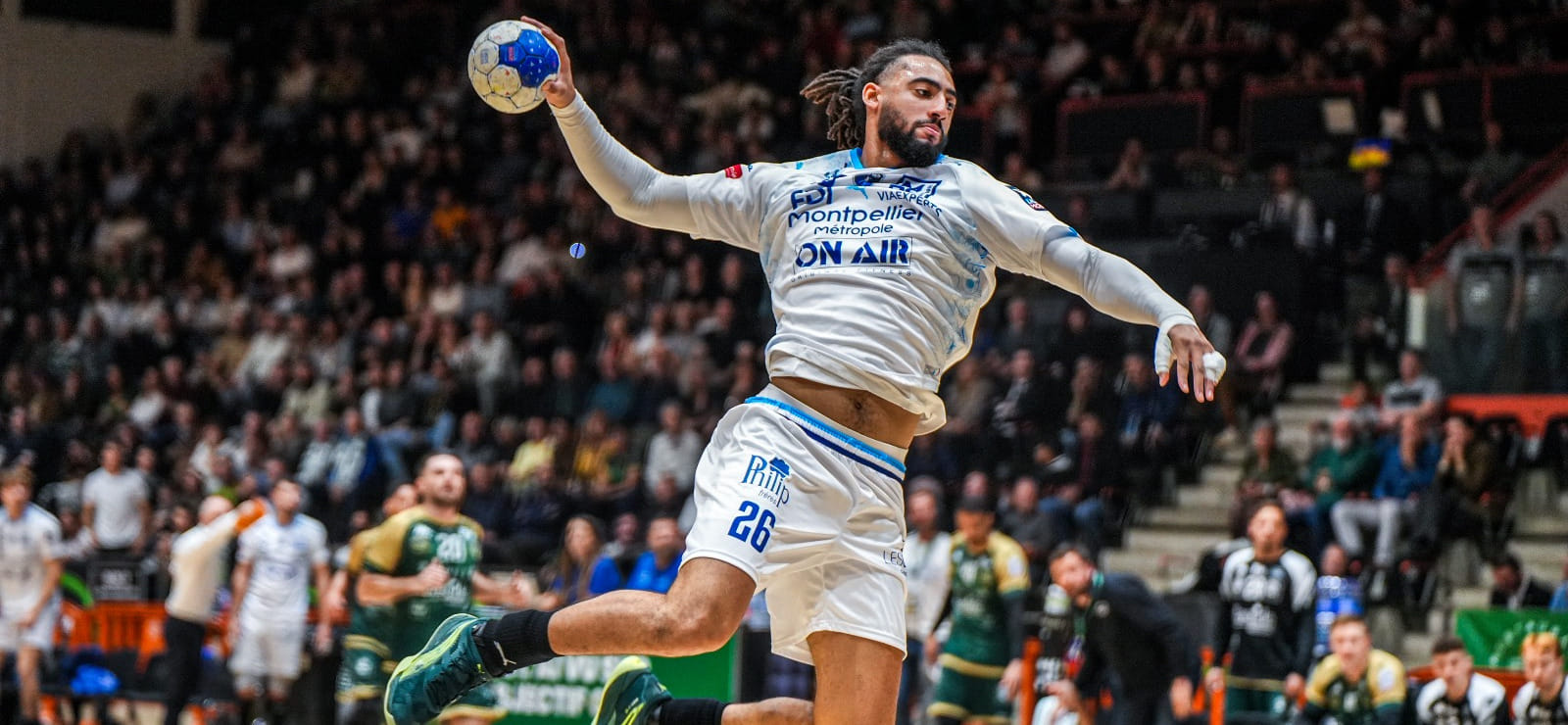 "Монпелье" впервые проиграл в чемпионате Франции, уступив один мяч в южном дерби с "Нимом"