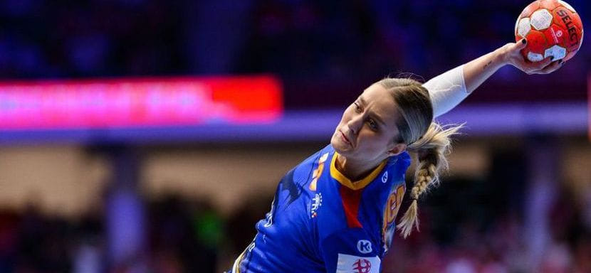 Левая полусредняя "Глории Бистрицы" Штефания Стойка летом продолжит карьеру в "Вылче"