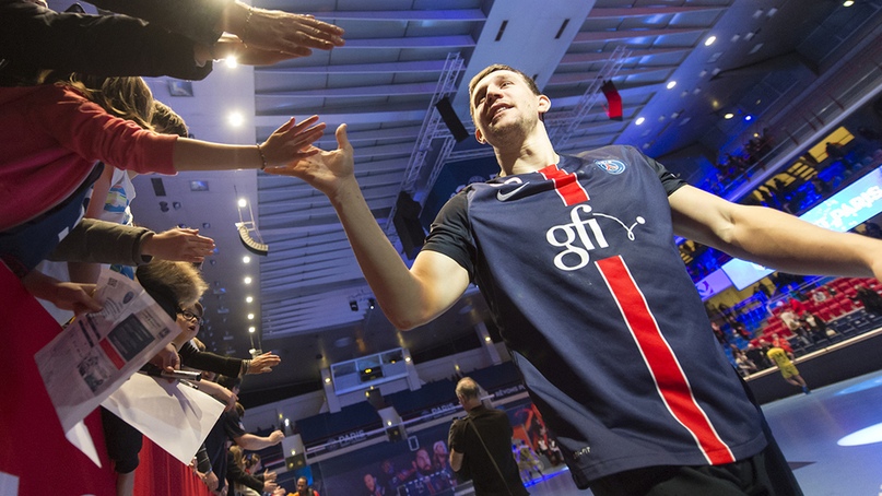 Сергей Онуфриенко об игре Карабатича и Хансена: "Они брали на себя по два-три человека и отдавали мяч, когда рядом со мной уже никого не было"