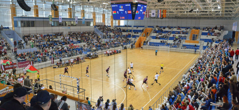 Дворец спорта "Уручье". Россияне и украинцы начнут евроотбор в мекке белорусского гандбола