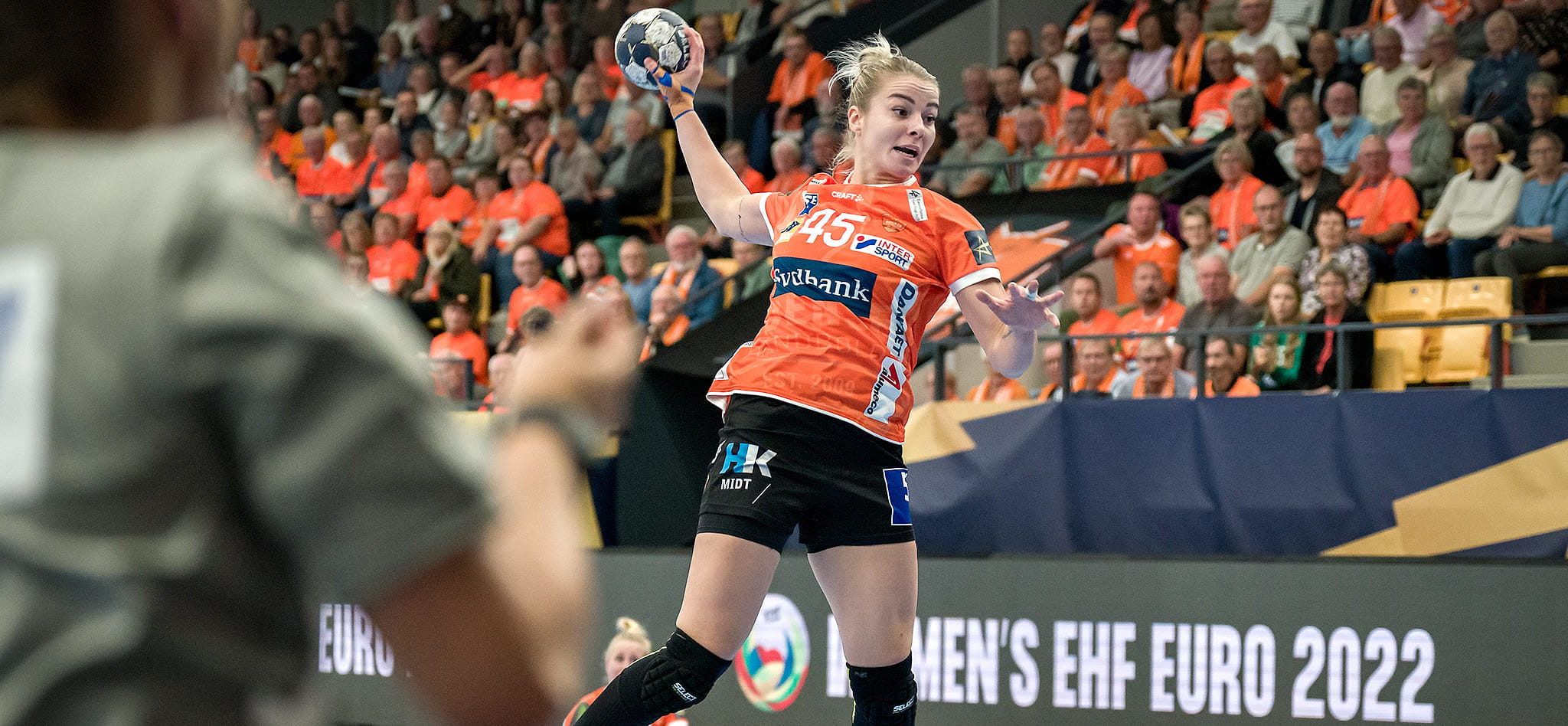 Дания. “Оденсе” согласился отпустить венгерку Ноэми Хафру, которая восстанавливается на родине после травмы колена