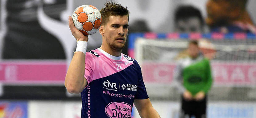 Румыния. Сербский разыгрывающий Лука Митрович сменил турецкий "Бешикташ" на "Бузэу"